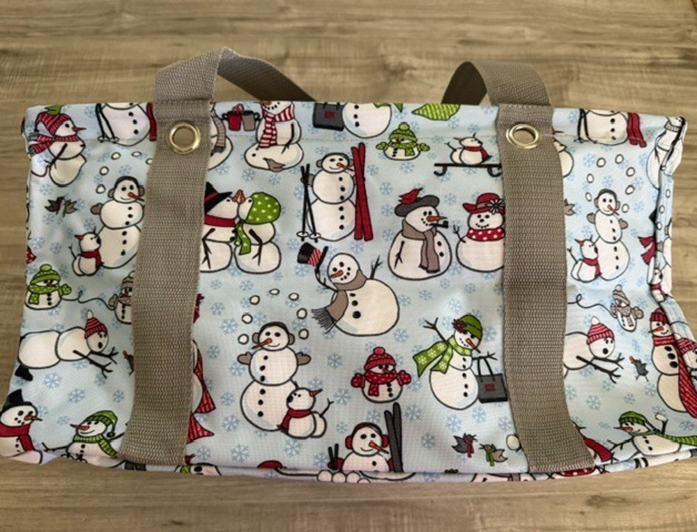 NWT Thirty-One Snow Daze Pattern Ulitity Tote Bag